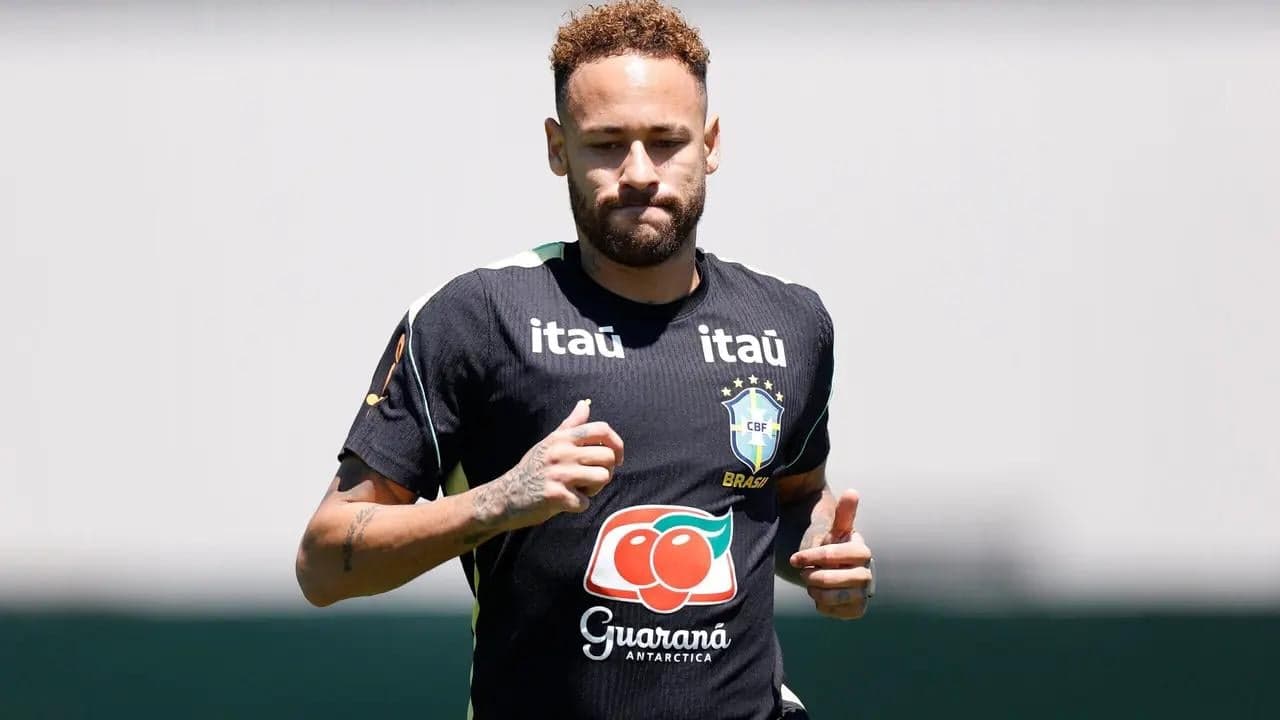 Lula diz que Neymar é "convocado home office"