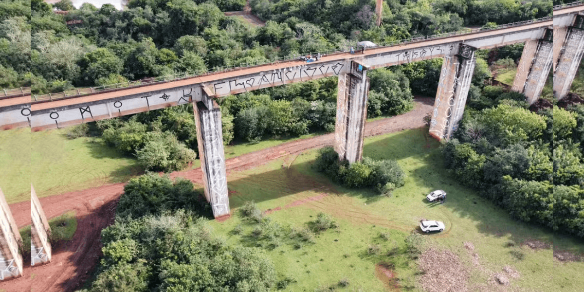 Ponte do Esqueleto, em Limeira; jovem de 21 anos morreu após fazer salto de rope jump sem corda — Foto: Wesley Almeida/EPTV
