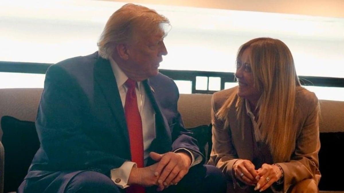 Presidente dos Estados Unidos, Donald Trump, ao lado da premiê italiana, Giorgia Meloni, durante a reunião do G7. — Foto: US PALAZZO CHIGI/FILIPPO ATTILI