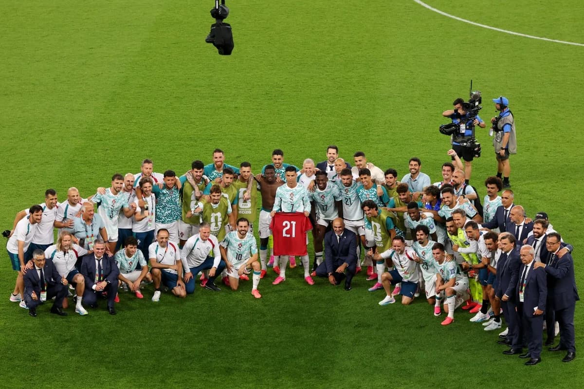 Jogadores de Portugal homenageiam Diogo Jota - Foto: Mattia Ozbot