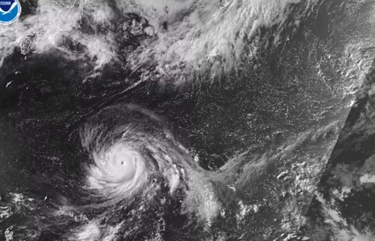 Supertufão Bavi - NOAA/Divulgação
