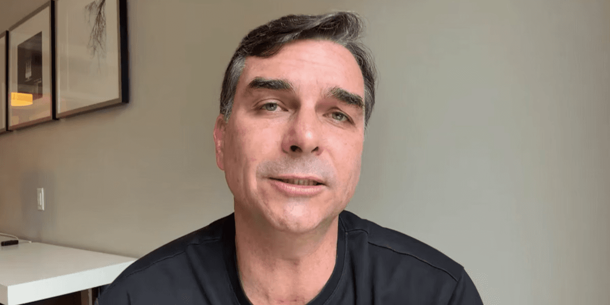 O senador Flávio Bolsonaro (PL-RJ) - Foto: Reprodução/YouTube