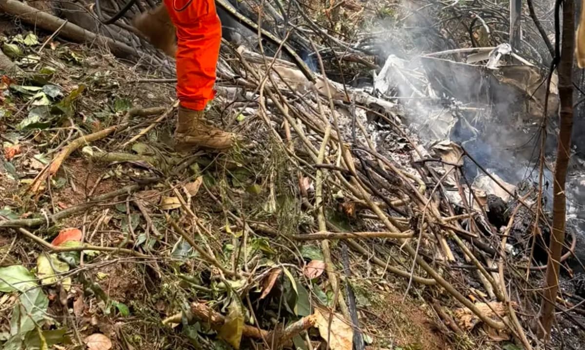 Três turistas colombianas da mesma família morreram na queda de um helicóptero no Rio © Divulgação CBMRJ