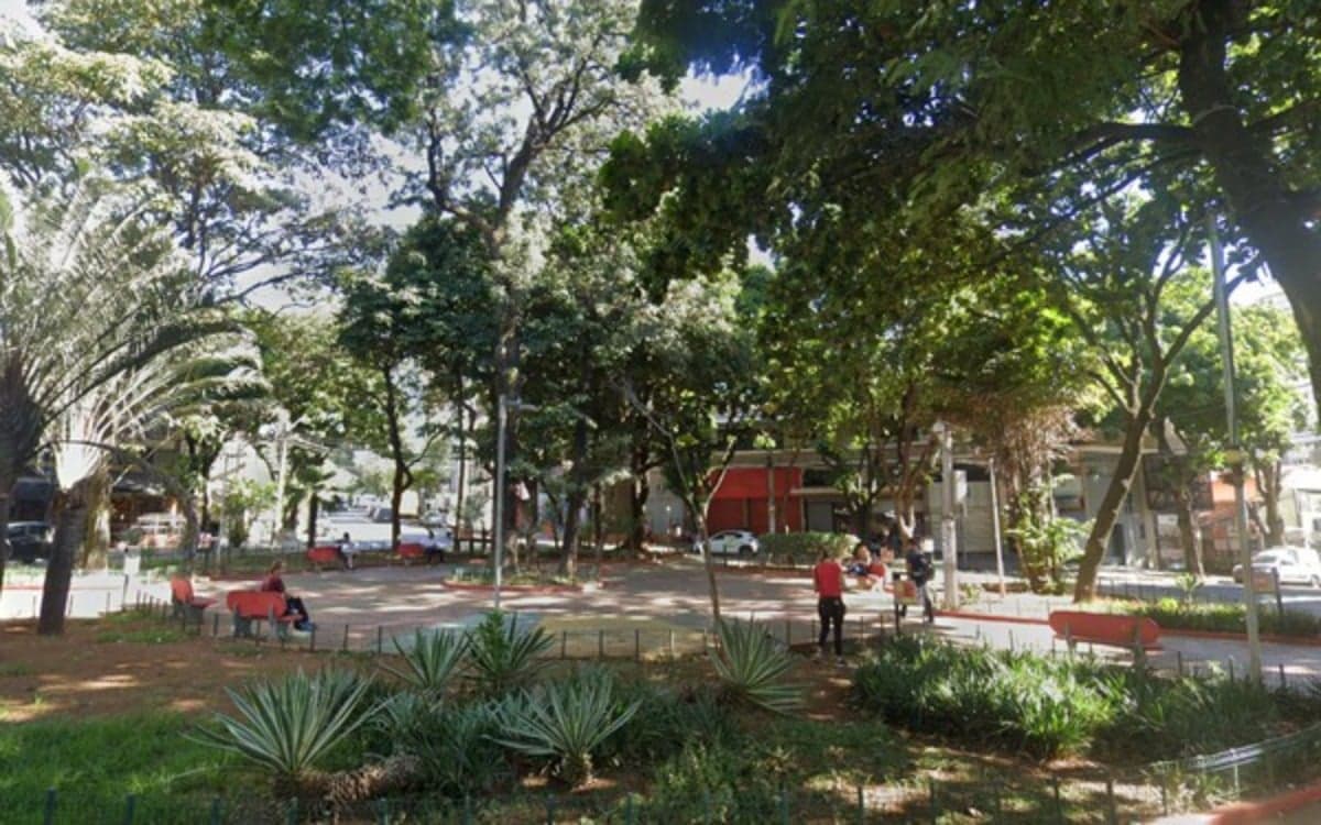 Praça Cardeal Dom Serafim, conhecida como Pracinha do Coréu - Foto: GoogleStreetView