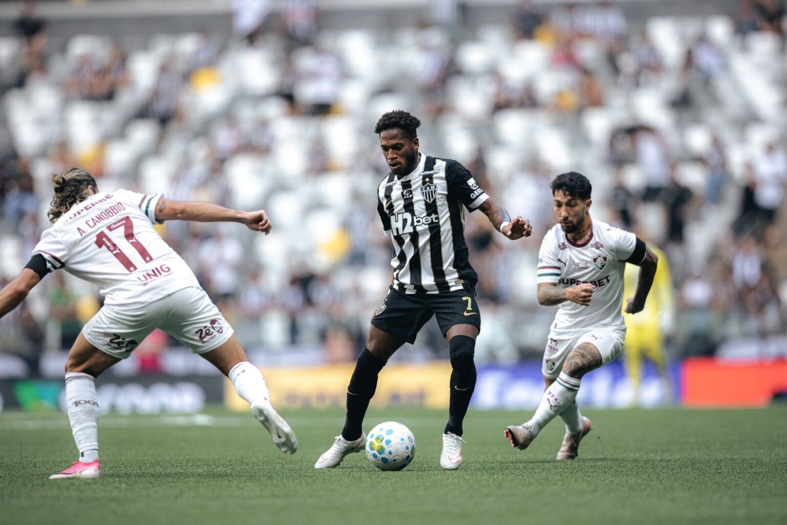 Lance da partida entre Atlético-MG e Fluminense pelo Campeonato Brasileiro