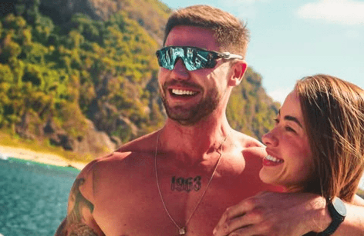 Elisa Klein assume romance com Jonas Sulzbach