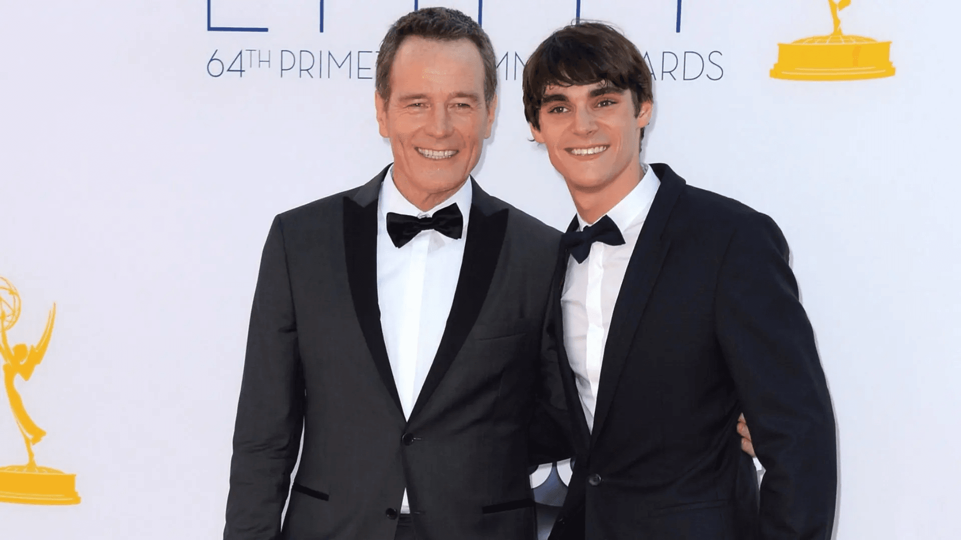 Bryan Cranston lamenta morte de RJ Mitte