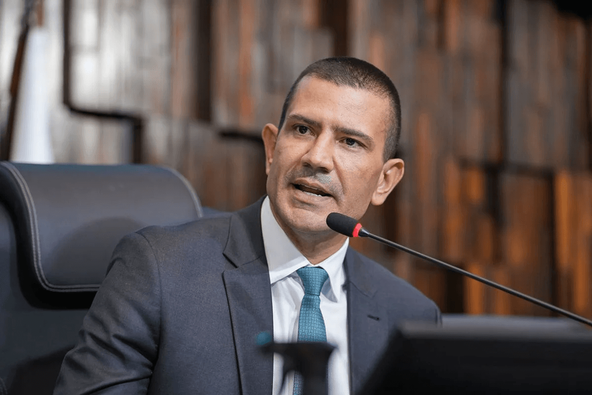 TSE anula votos de Garotinho e Douglas Ruas deve ser declarado governador do RJ