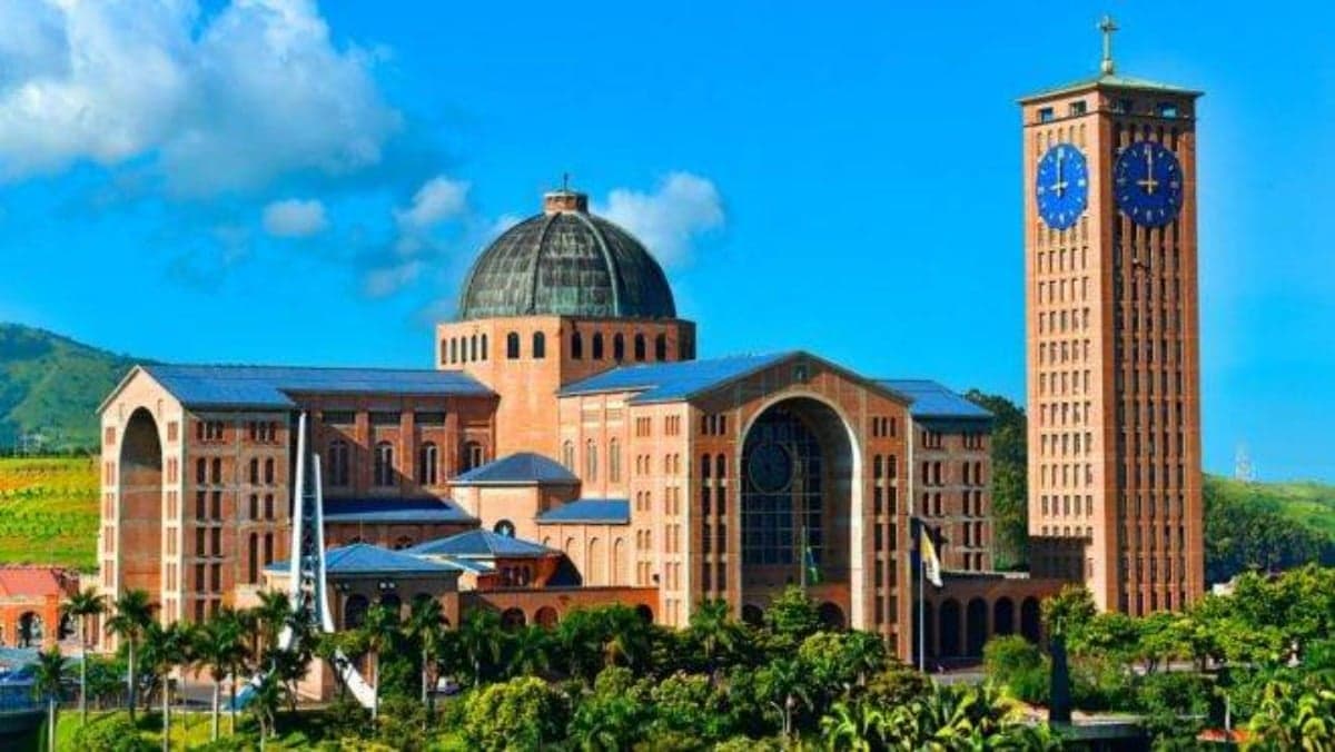 Santuário Nacional de Aparecida, segunda maior basílica do mundo (Foto: Divulgação)