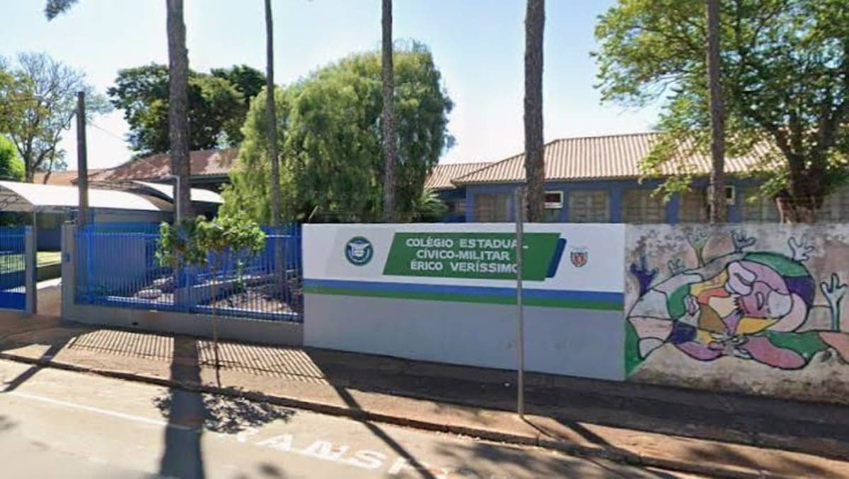 Colégio Estadual Cívico-Militar Érico Veríssimo • Google Street View/Reprodução